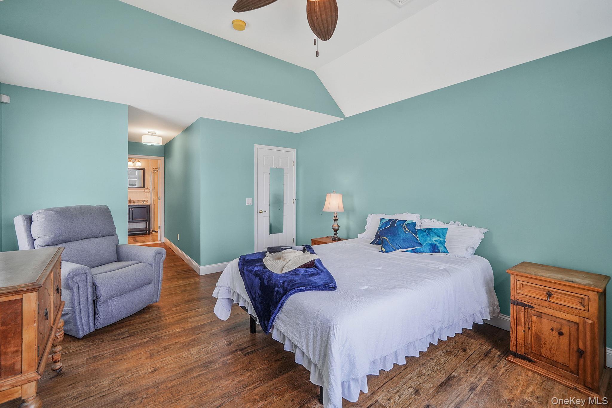 Single Family Grandview Suffolk County, NY 11967, MLS-919011-15