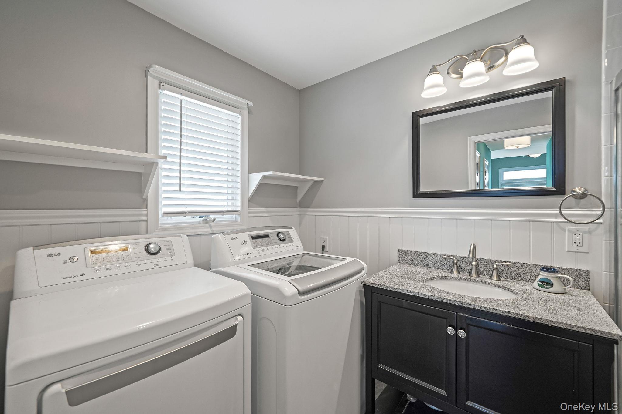 Single Family Grandview Suffolk County, NY 11967, MLS-919011-16