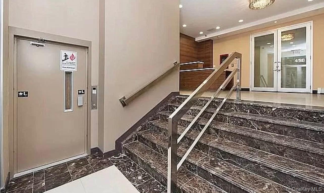 Single Family 167th Manhattan, NY 10032, MLS-919016-10