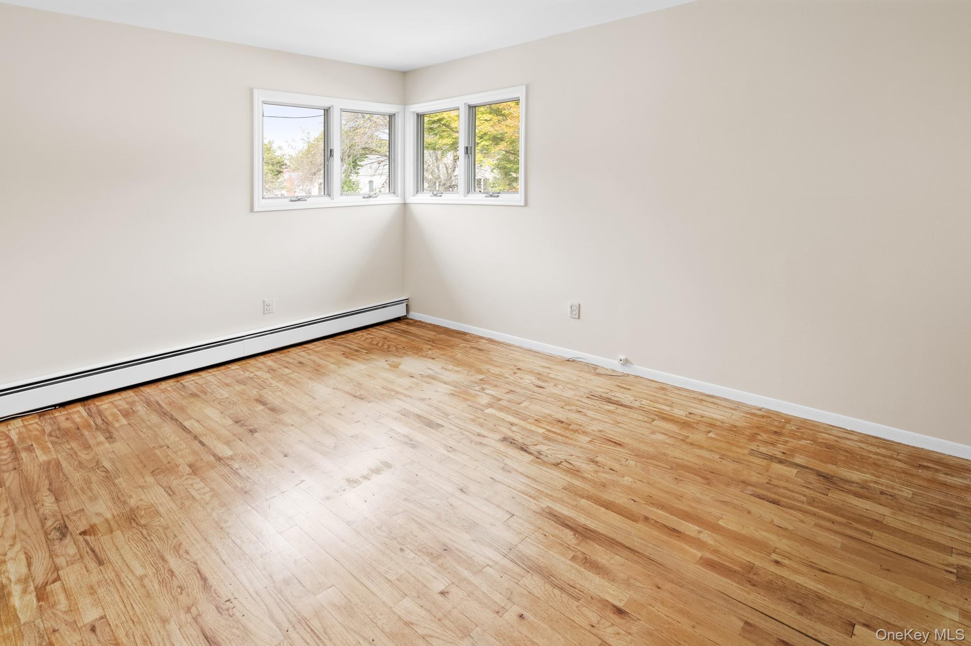 Single Family Wellington Suffolk County, NY 11729, MLS-919039-9