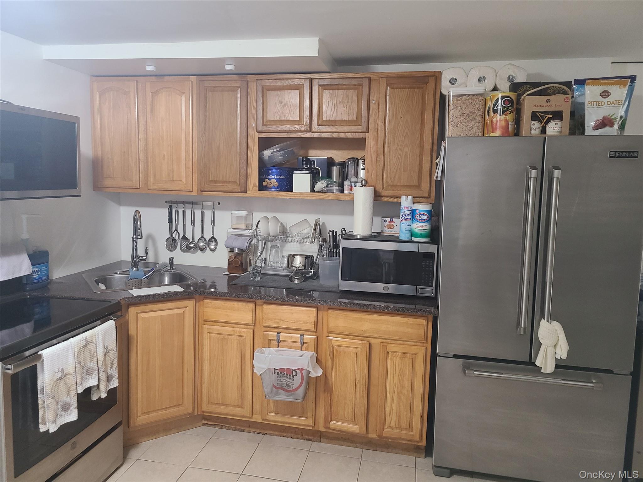 Single Family Soundview  Bronx, NY 10473, MLS-919053-3