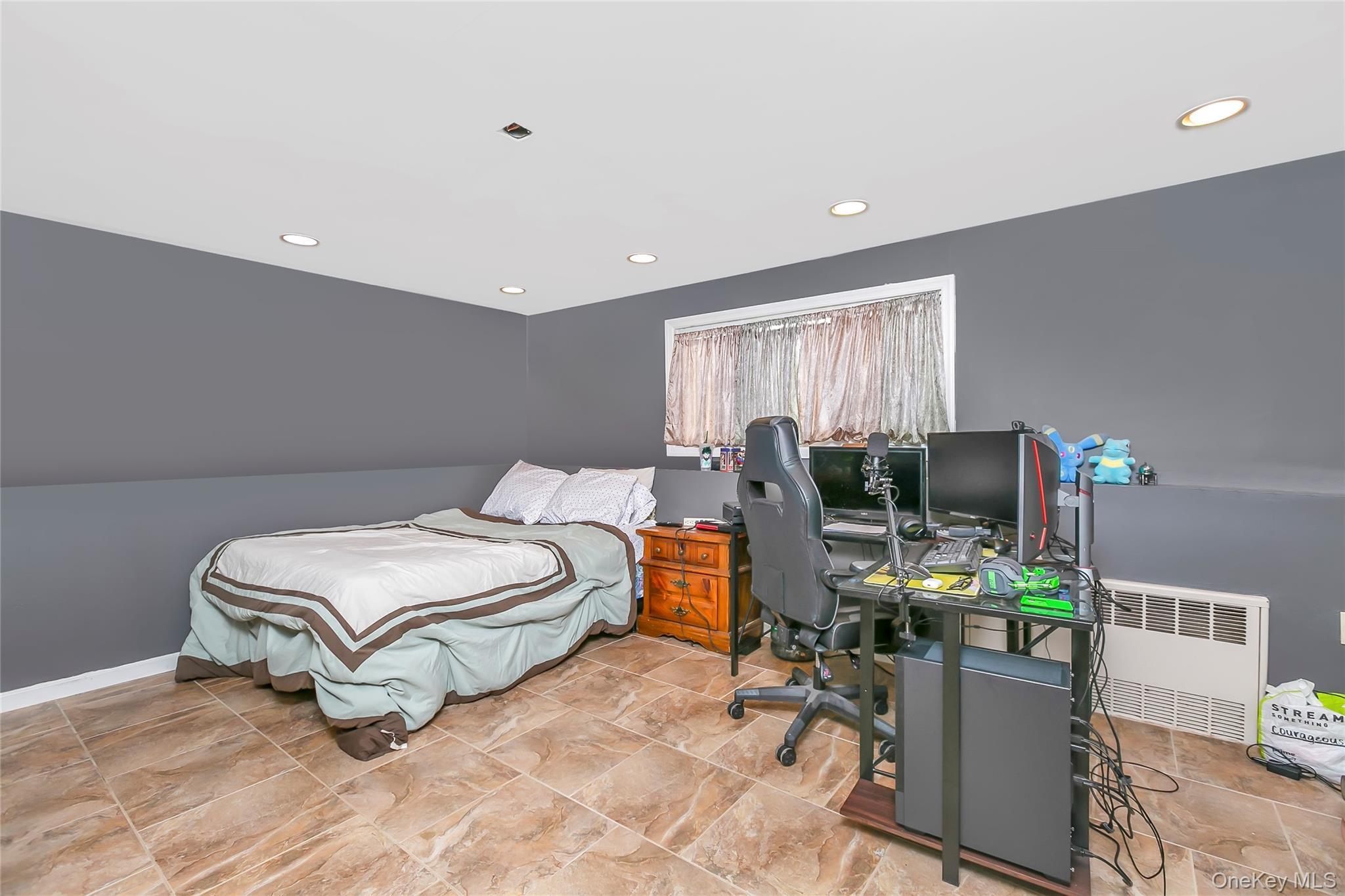 Single Family Yale  Nassau County, NY 11572, MLS-919056-16