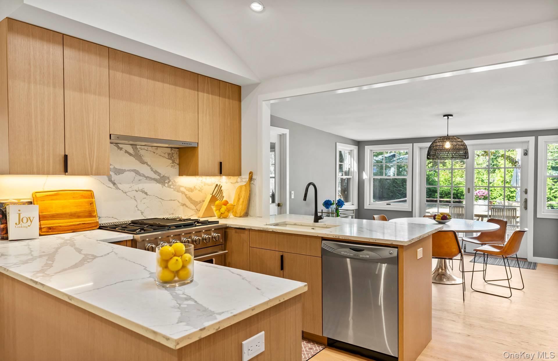 Single Family Sims Suffolk County, NY 11963, MLS-919059-15