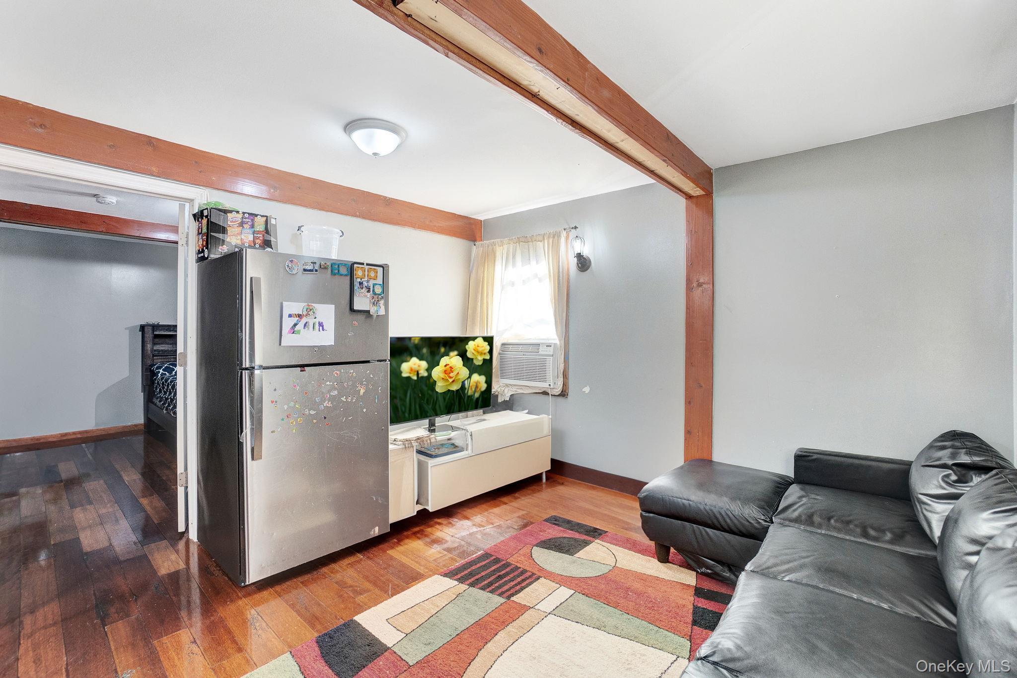 Single Family Pine  Nassau County, NY 11581, MLS-919064-20