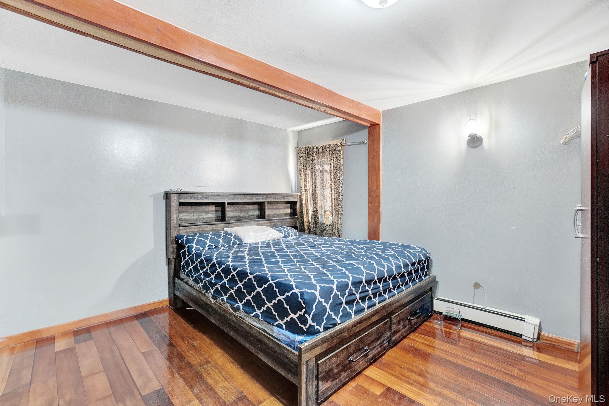 Single Family Pine  Nassau County, NY 11581, MLS-919064-22