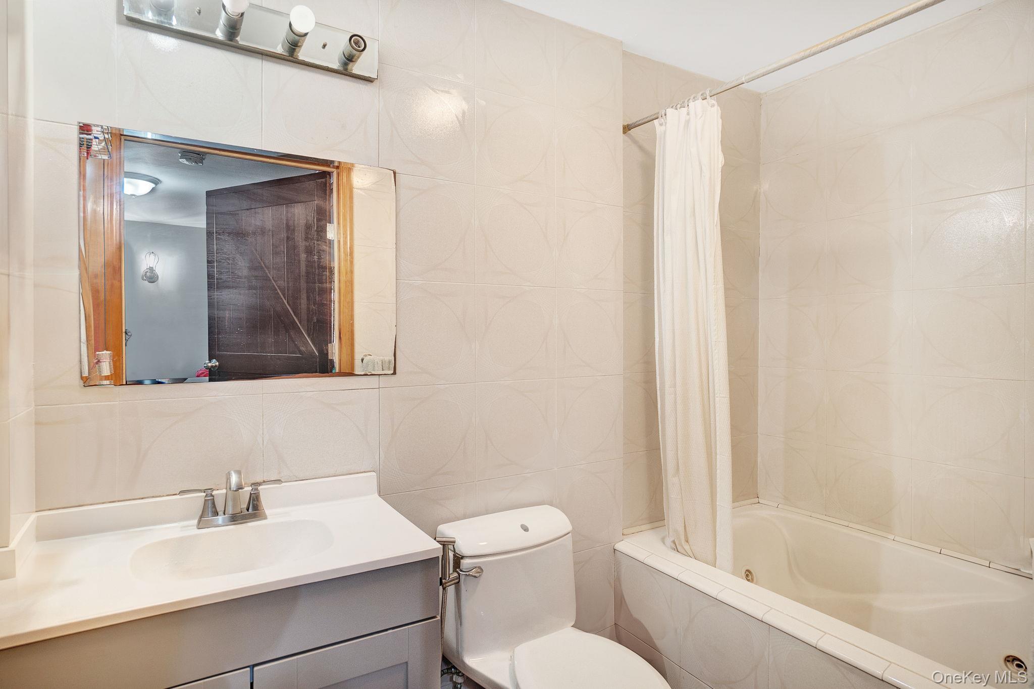 Single Family Pine  Nassau County, NY 11581, MLS-919064-23