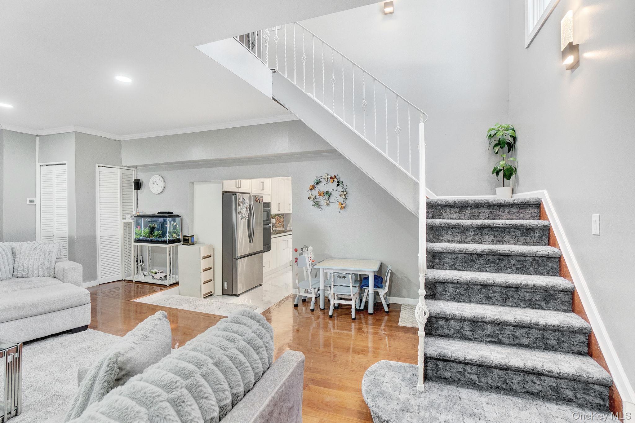 Single Family Pine  Nassau County, NY 11581, MLS-919064-28