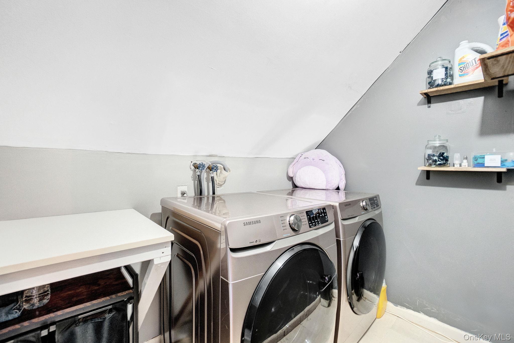 Single Family Pine  Nassau County, NY 11581, MLS-919064-39