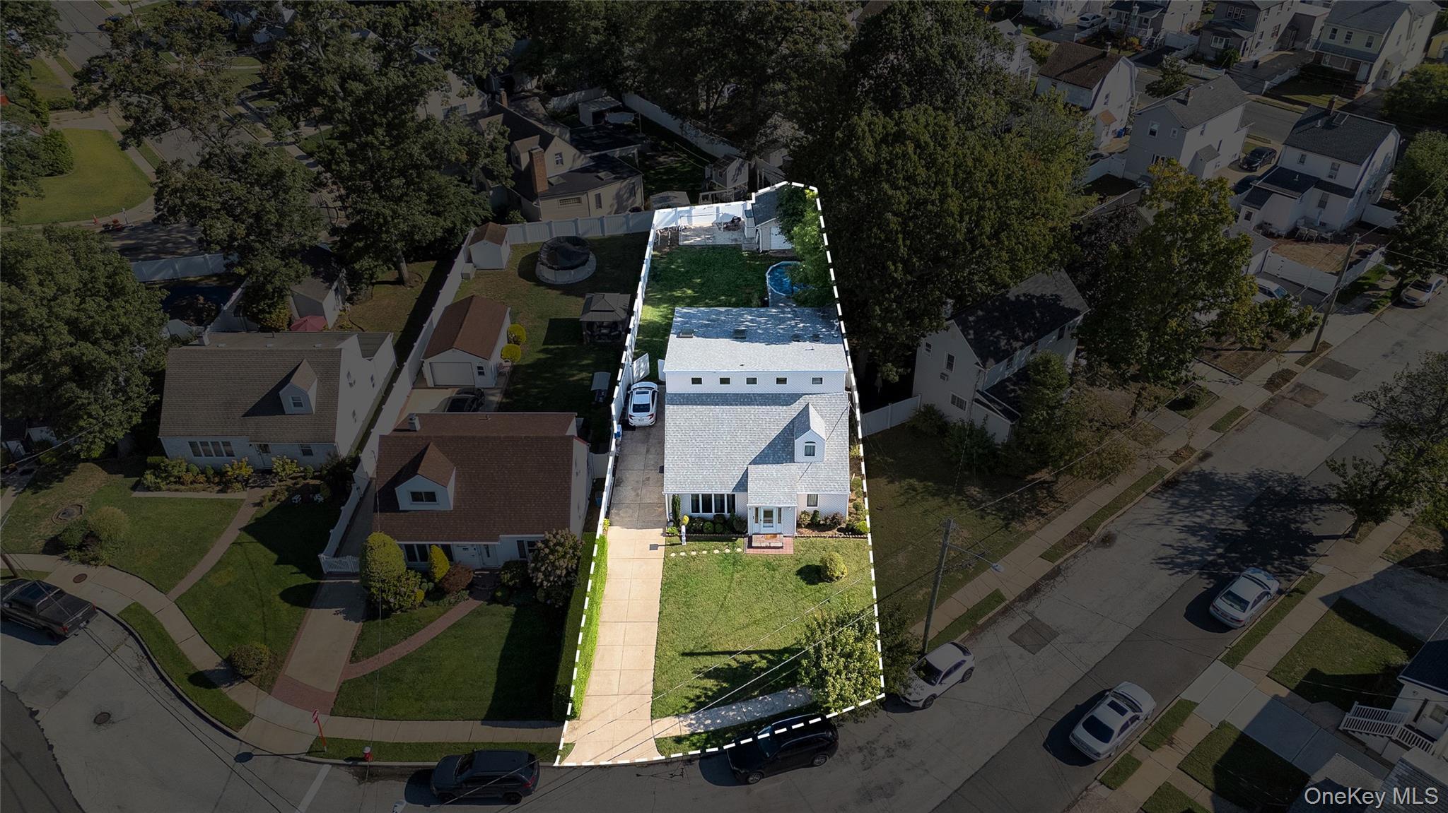 Single Family Pine  Nassau County, NY 11581, MLS-919064-4