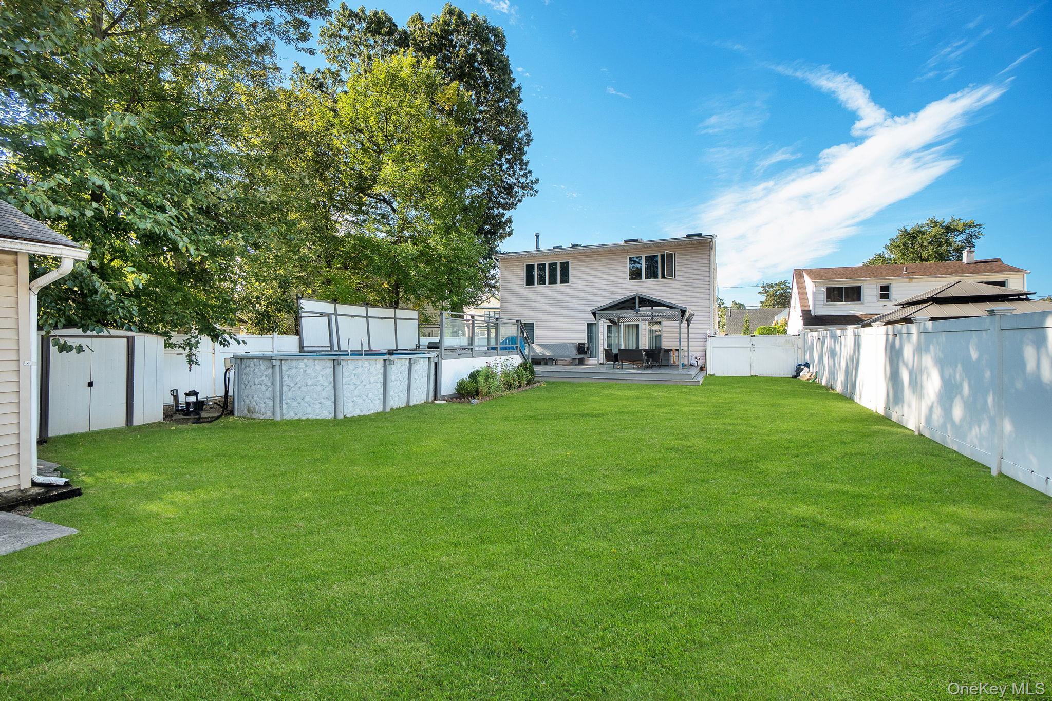 Single Family Pine  Nassau County, NY 11581, MLS-919064-6