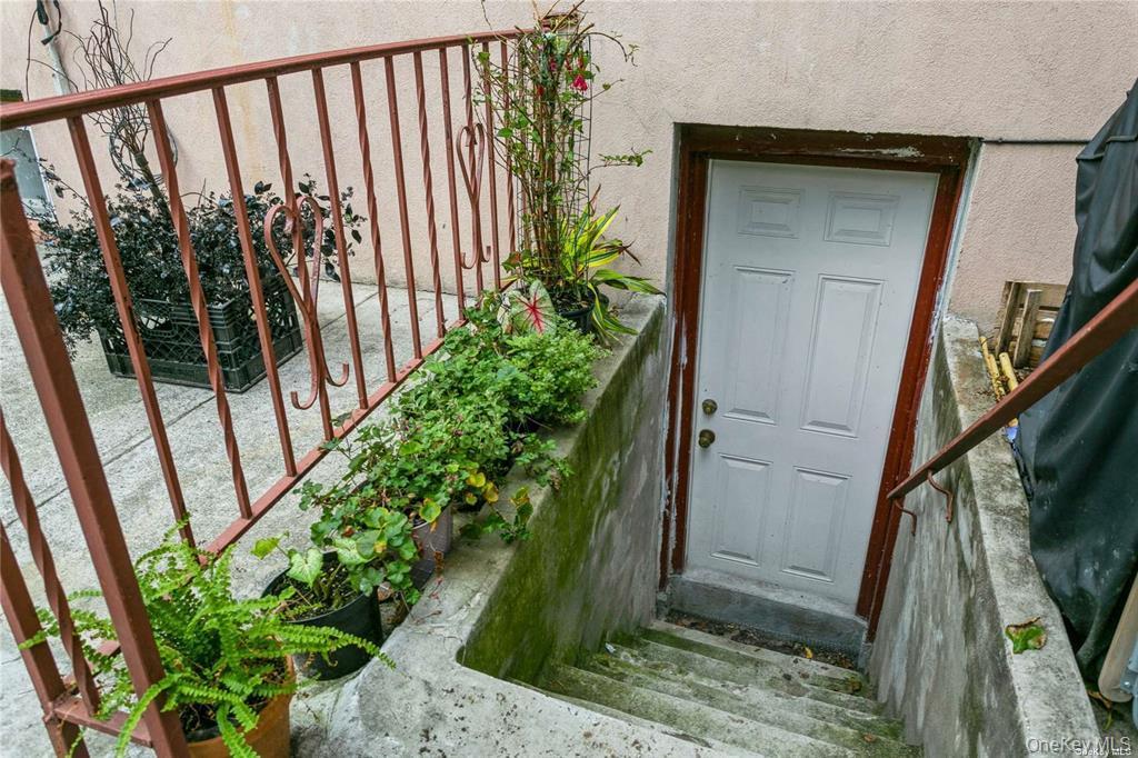 Single Family 41st  Queens, NY 11368, MLS-919084-29