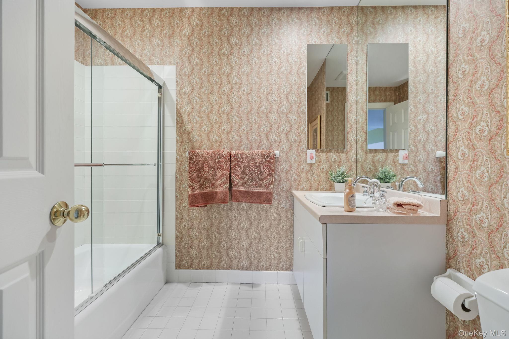 Single Family Club Westchester County, NY 10570, MLS-919097-32