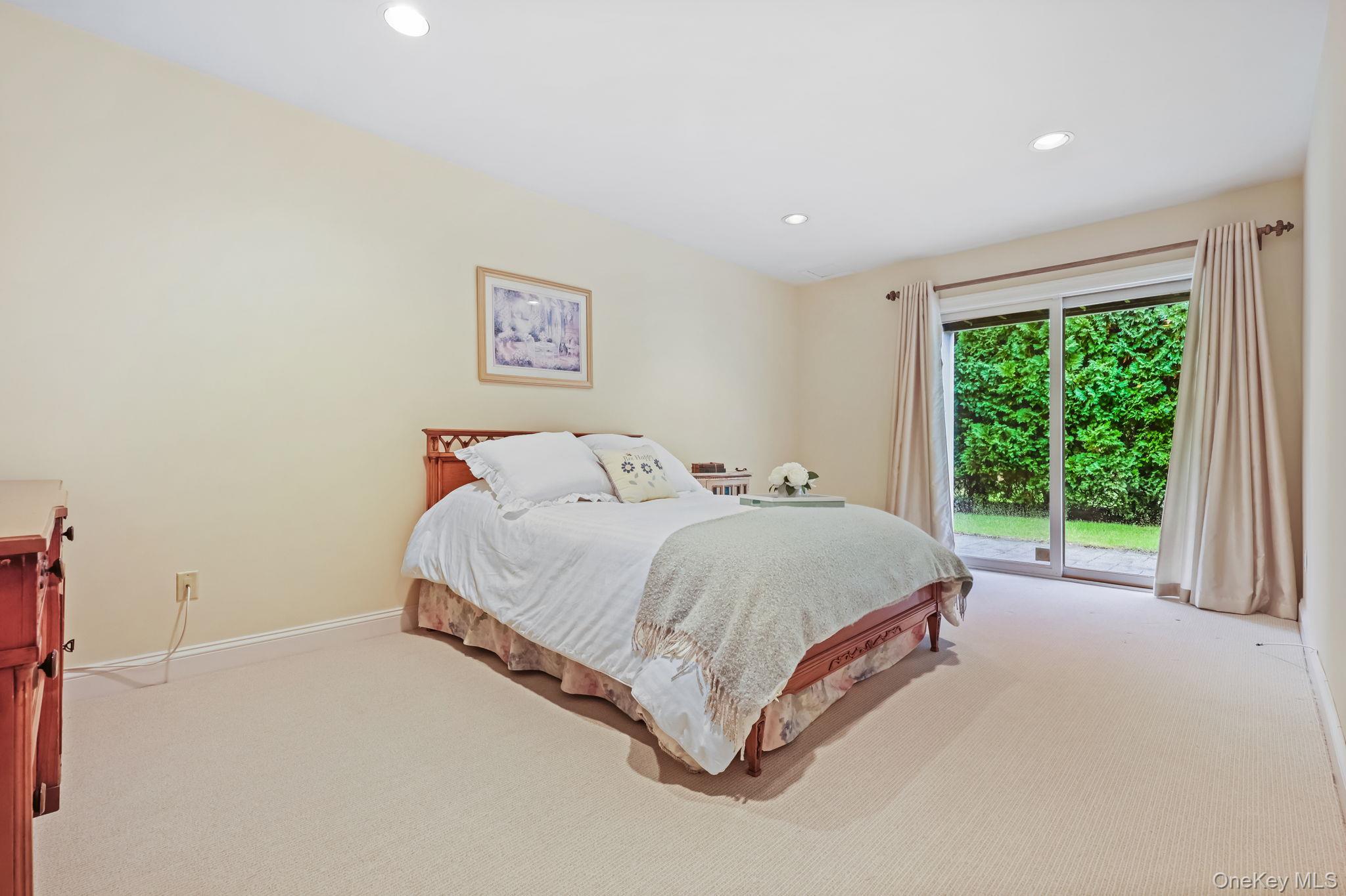 Single Family Club Westchester County, NY 10570, MLS-919097-39