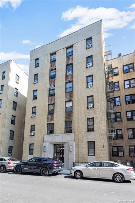 Coop Brighton 1st Place Brooklyn, NY 11235, MLS-919103-16