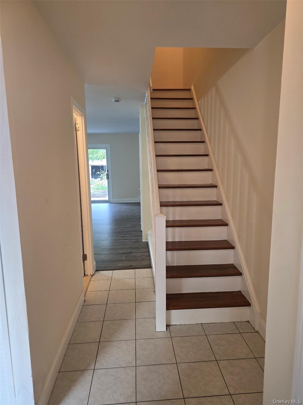 Single Family Hillside Rockland County, NY 10993, MLS-919105-24