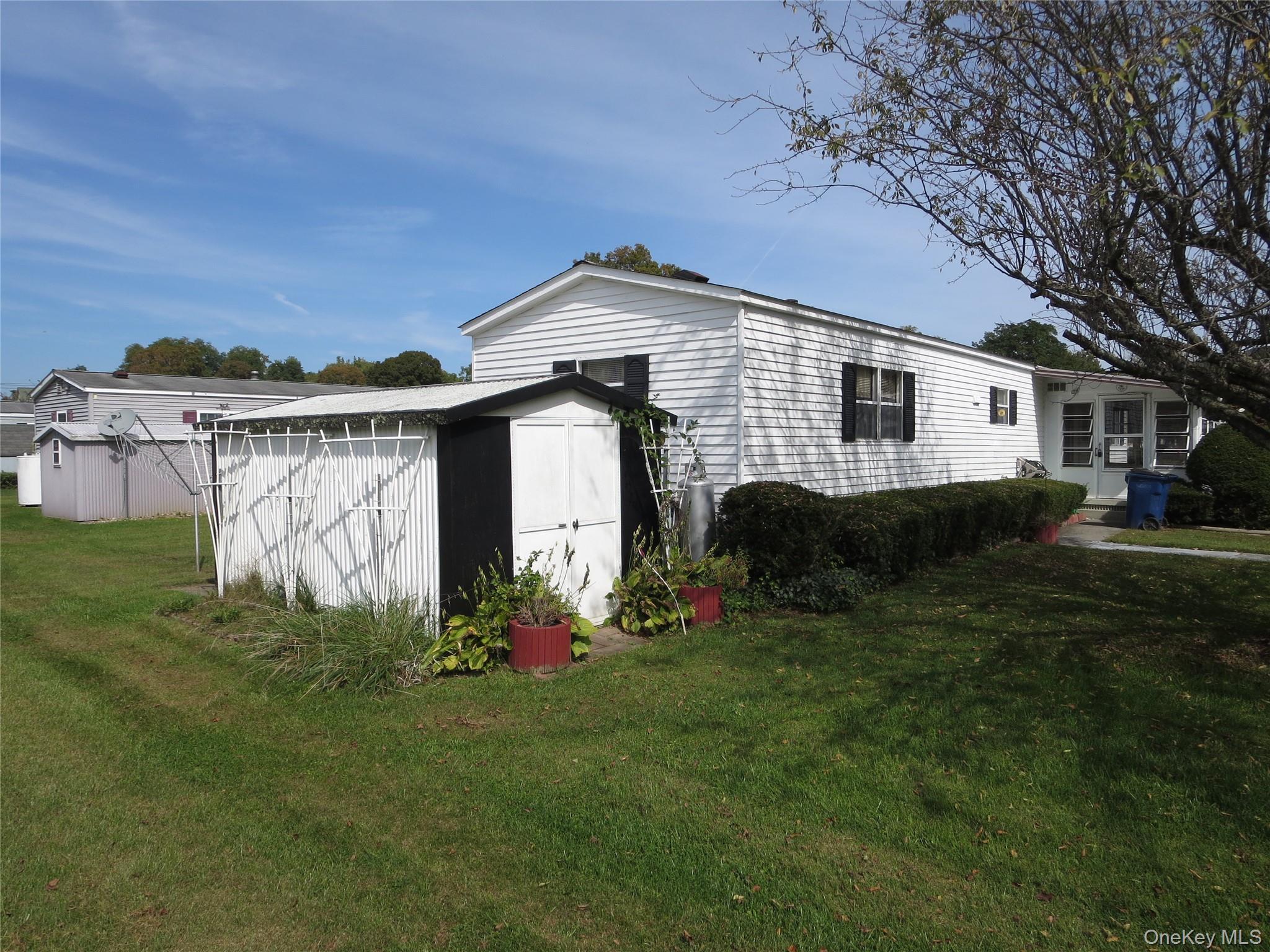 Single Family Bluebird Way Dutchess County, NY 12522, MLS-919106-4