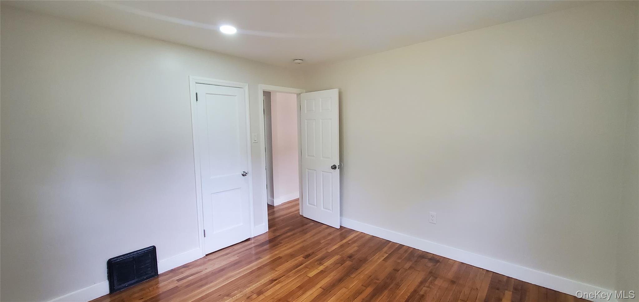 Single Family Seitz Dutchess County, NY 12603, MLS-919109-16