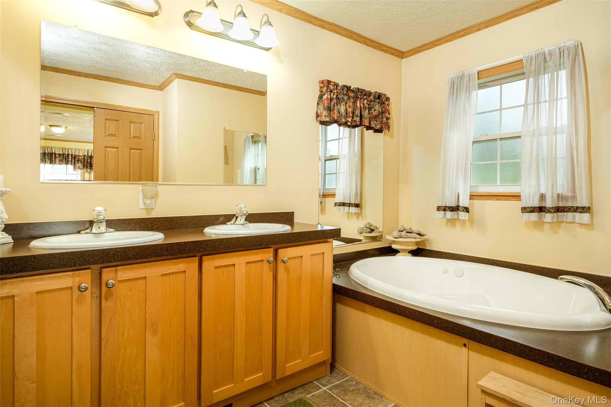 Single Family Potter Mountain Out Of Area, NY 12076, MLS-919135-17