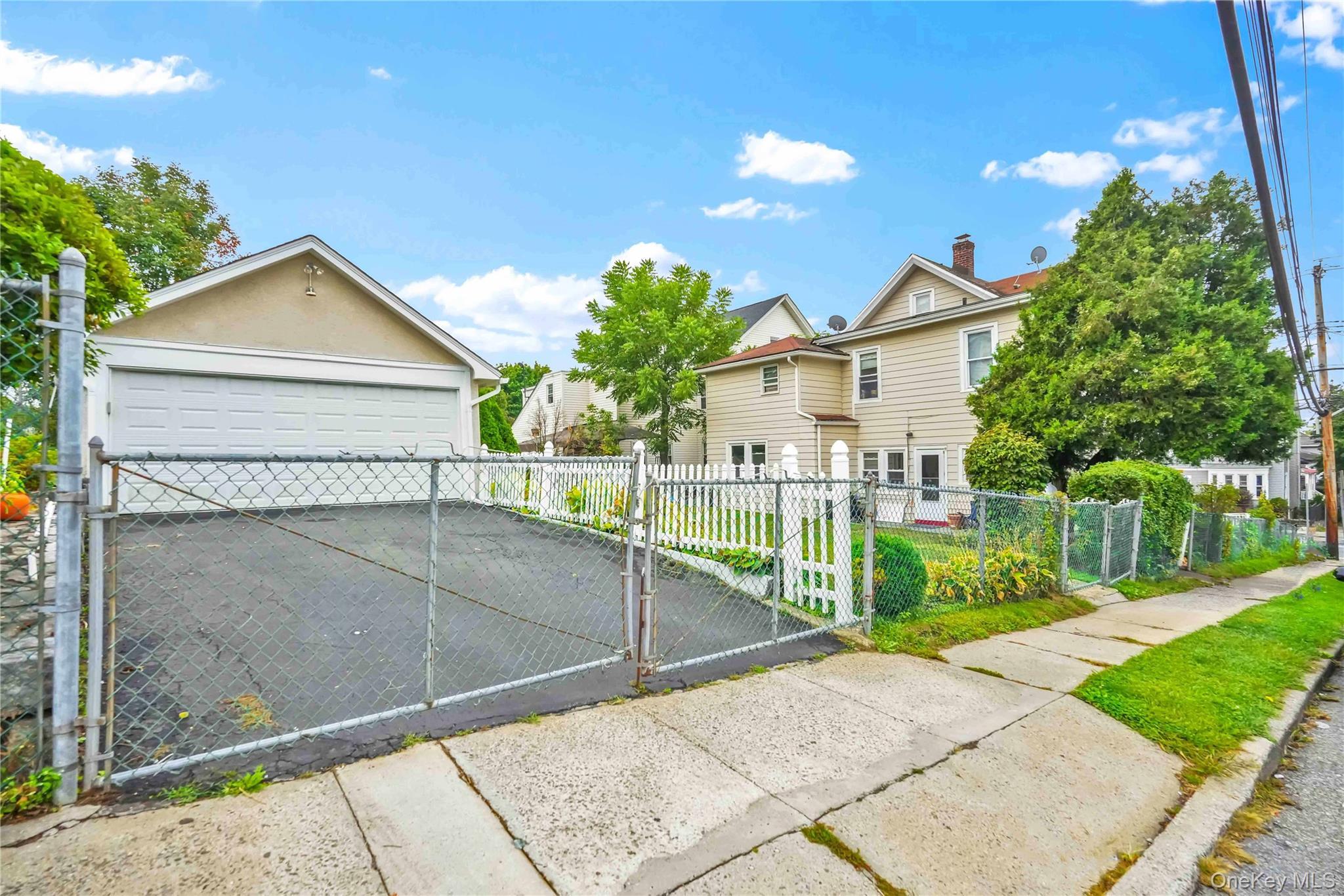 Single Family Spring  Westchester County, NY 10562, MLS-919160-24