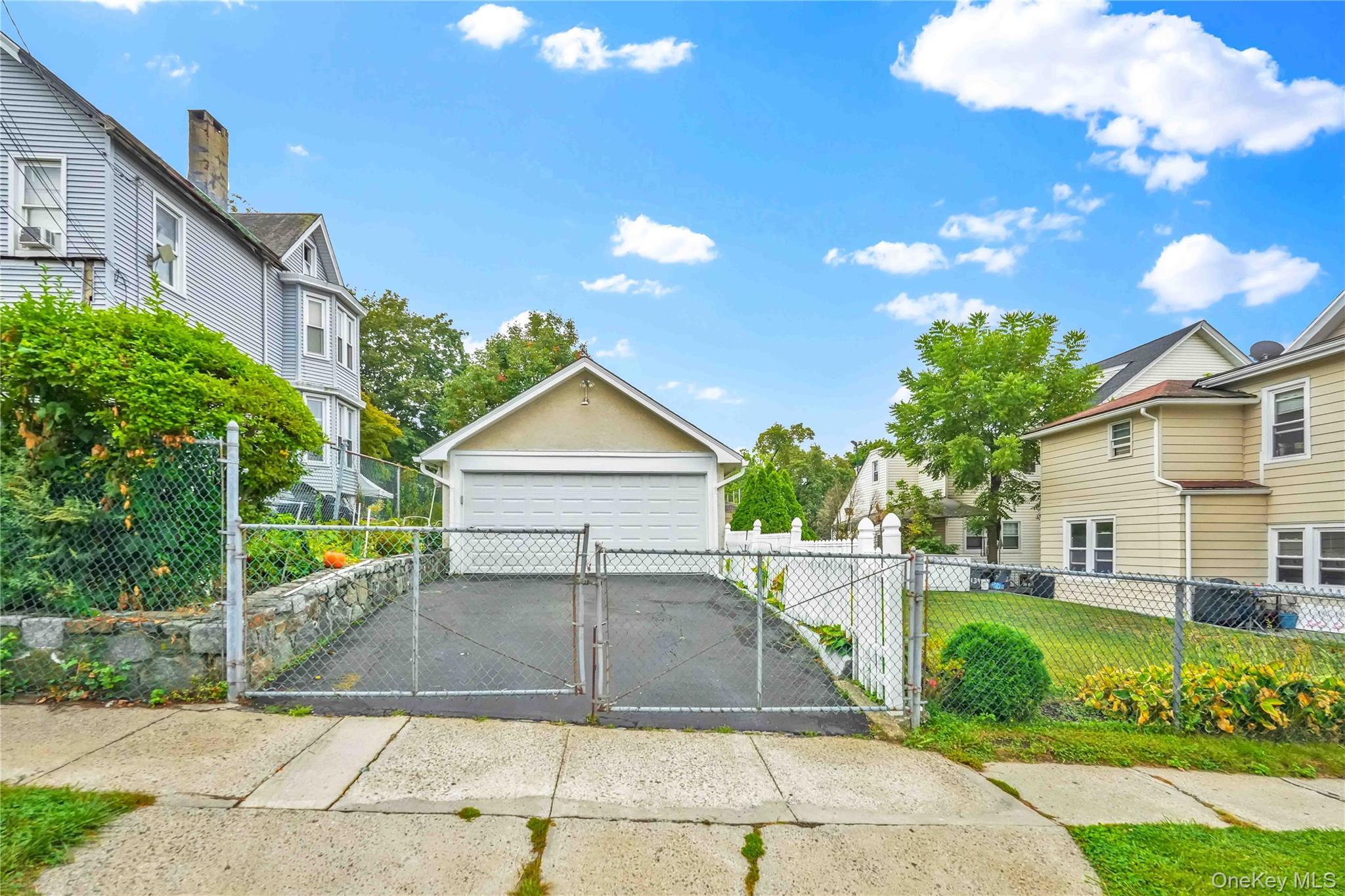 Single Family Spring  Westchester County, NY 10562, MLS-919160-25