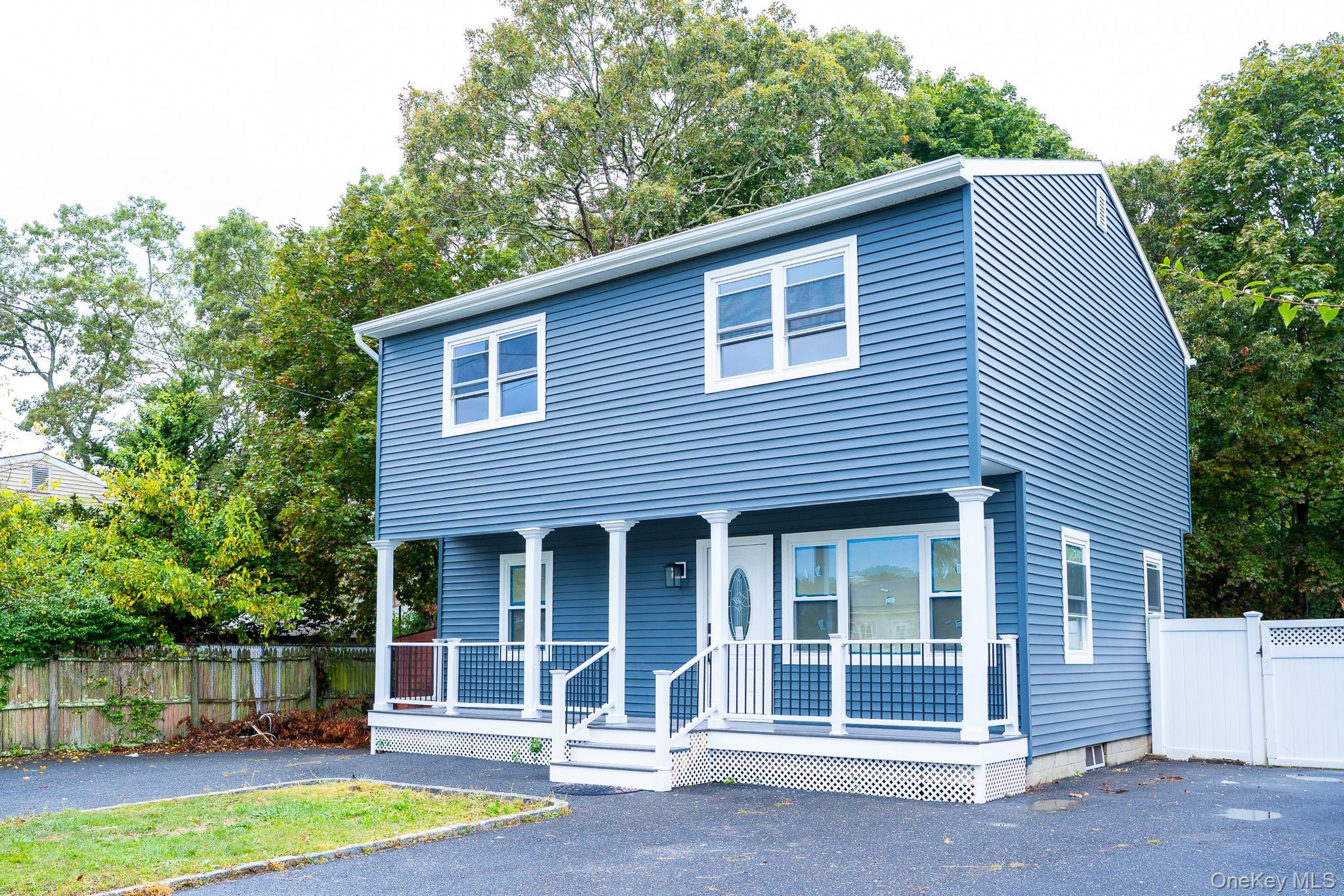 Single Family Broadway  Suffolk County, NY 11741, MLS-919163-3