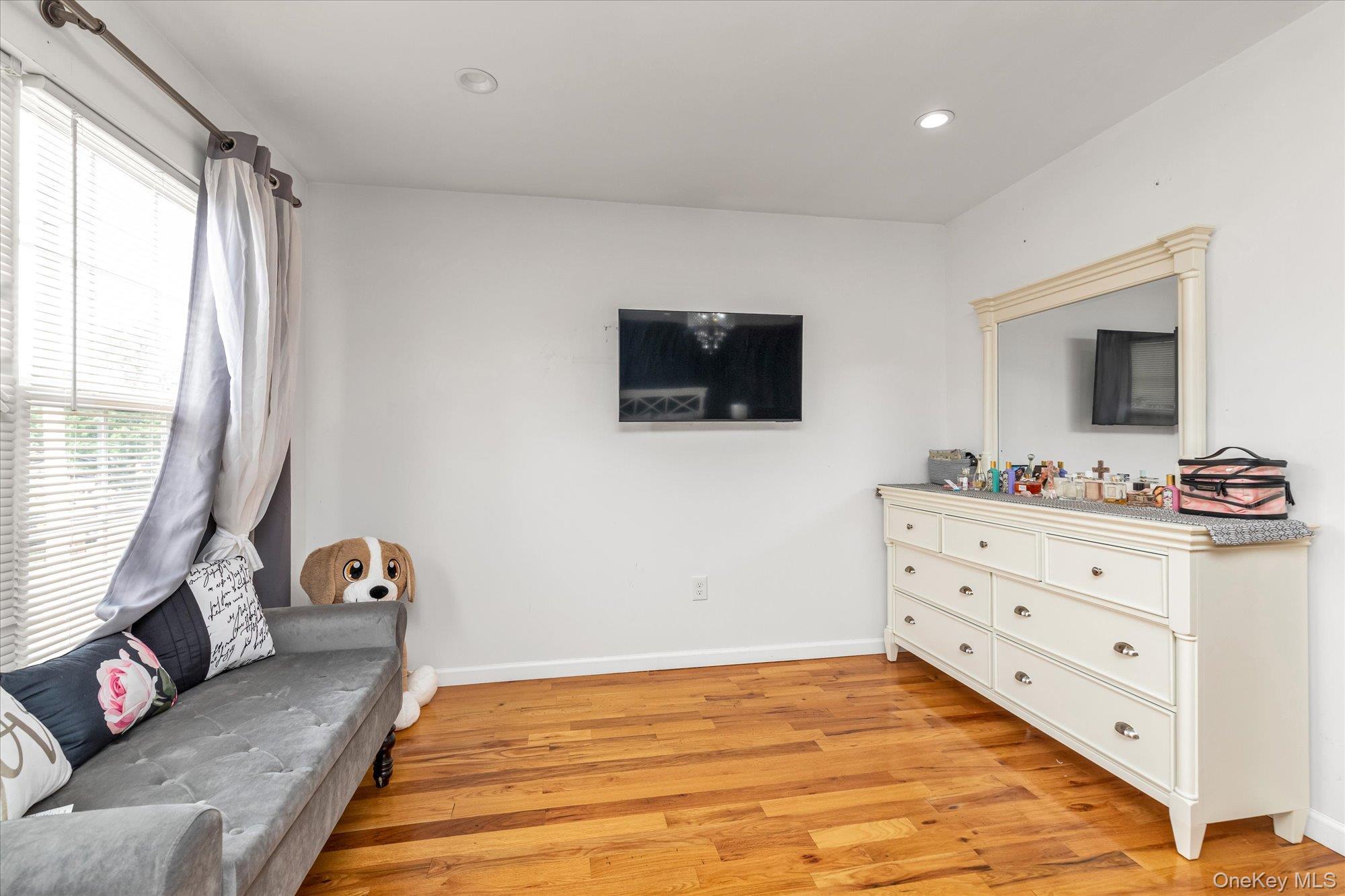 Single Family Franklin  Nassau County, NY 11550, MLS-919164-14