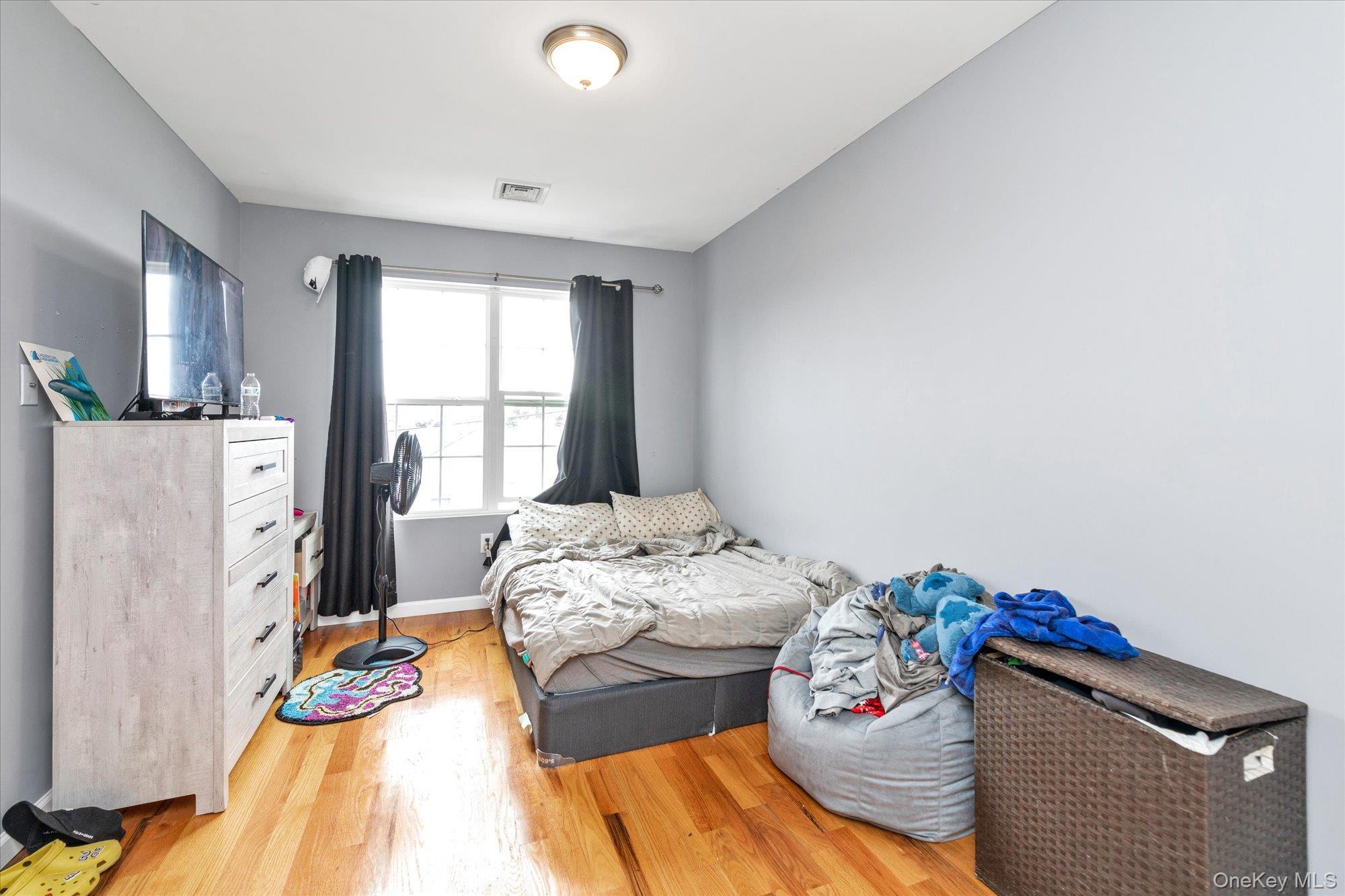 Single Family Franklin  Nassau County, NY 11550, MLS-919164-17