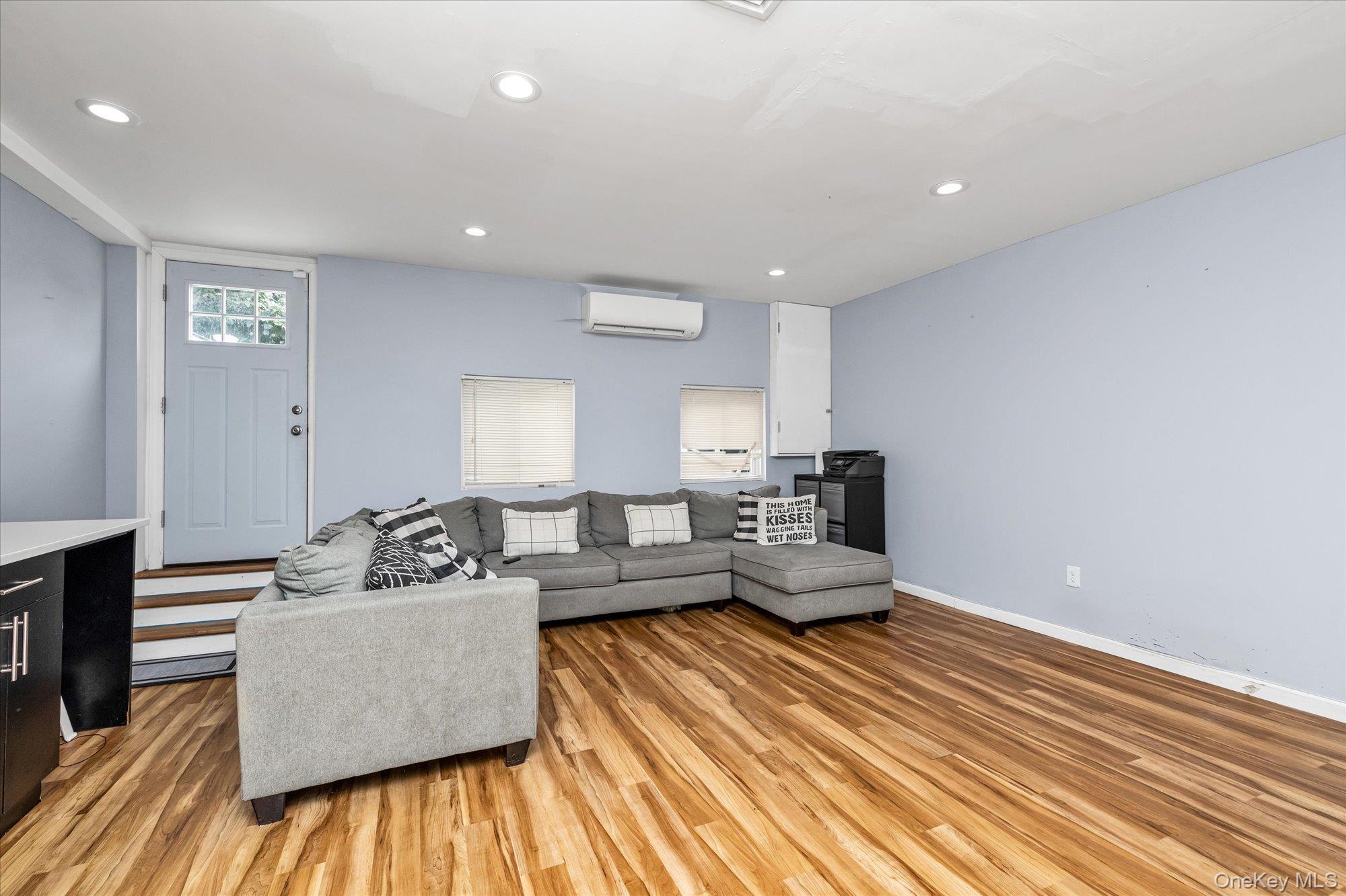 Single Family Franklin  Nassau County, NY 11550, MLS-919164-18