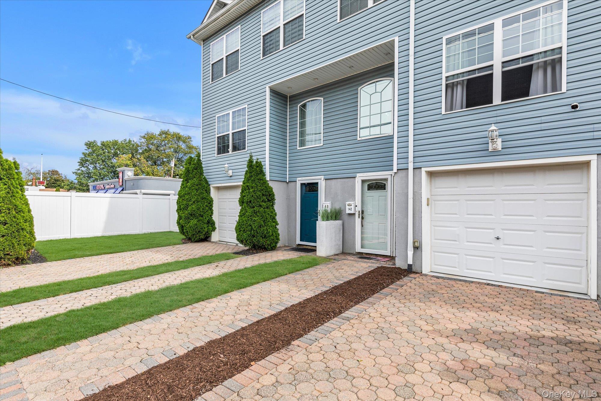 Single Family Franklin  Nassau County, NY 11550, MLS-919164-3