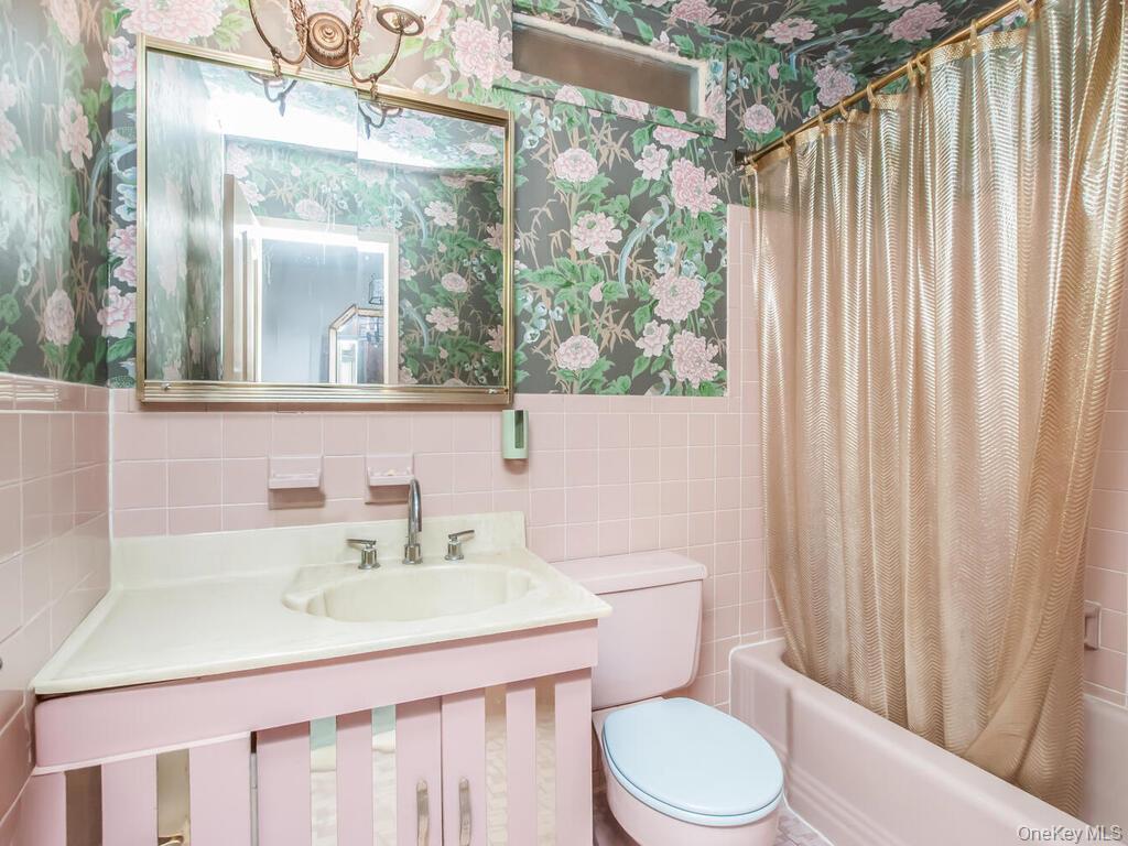 Single Family Crisfield  Westchester County, NY 10710, MLS-919186-17