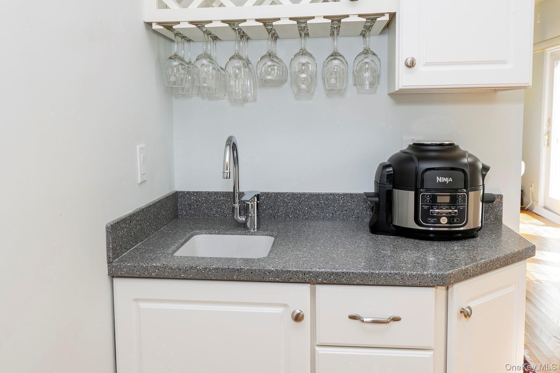 Single Family Clinton Corners Dutchess County, NY 12578, MLS-919200-16