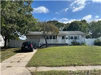 Single Family Whitetail  Suffolk County, NY 11722, MLS-919207-13