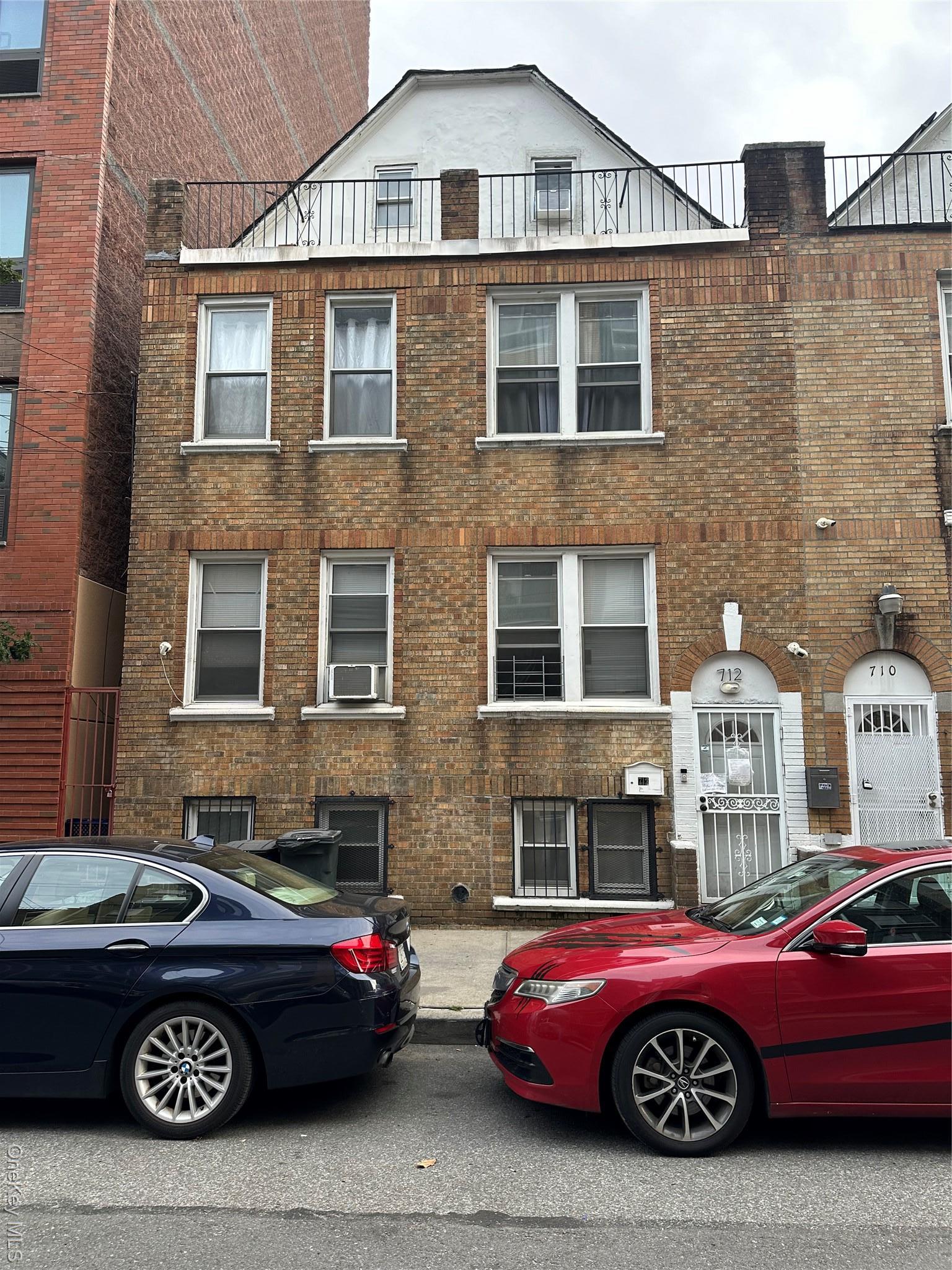 Single Family 211th Bronx, NY 10467, MLS-919219-2