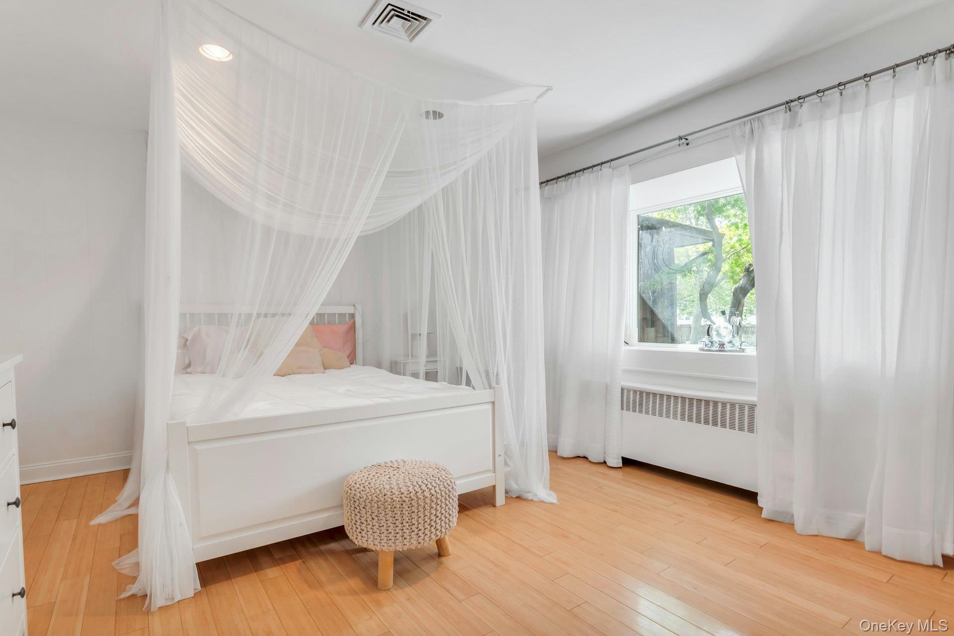 Single Family Chestnut  Nassau County, NY 11542, MLS-919225-12