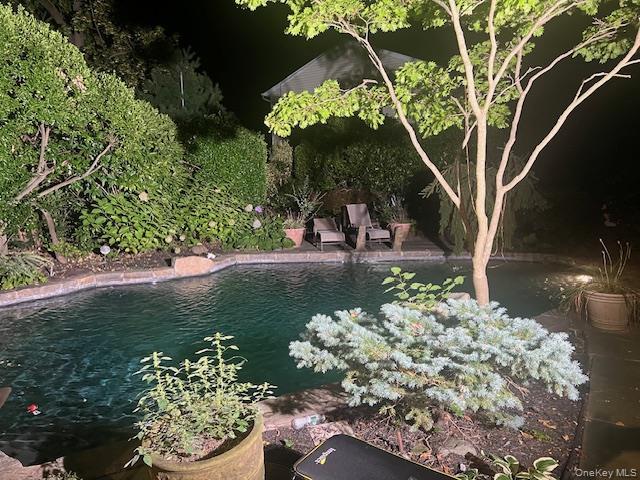 Single Family Chestnut  Nassau County, NY 11542, MLS-919225-24