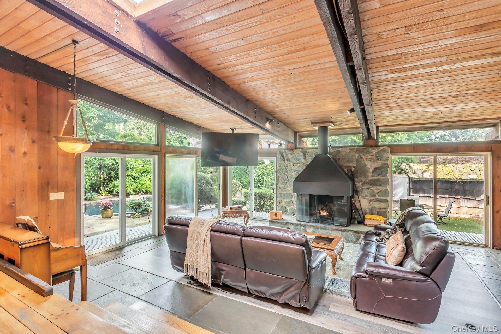 Single Family Chestnut  Nassau County, NY 11542, MLS-919225-3