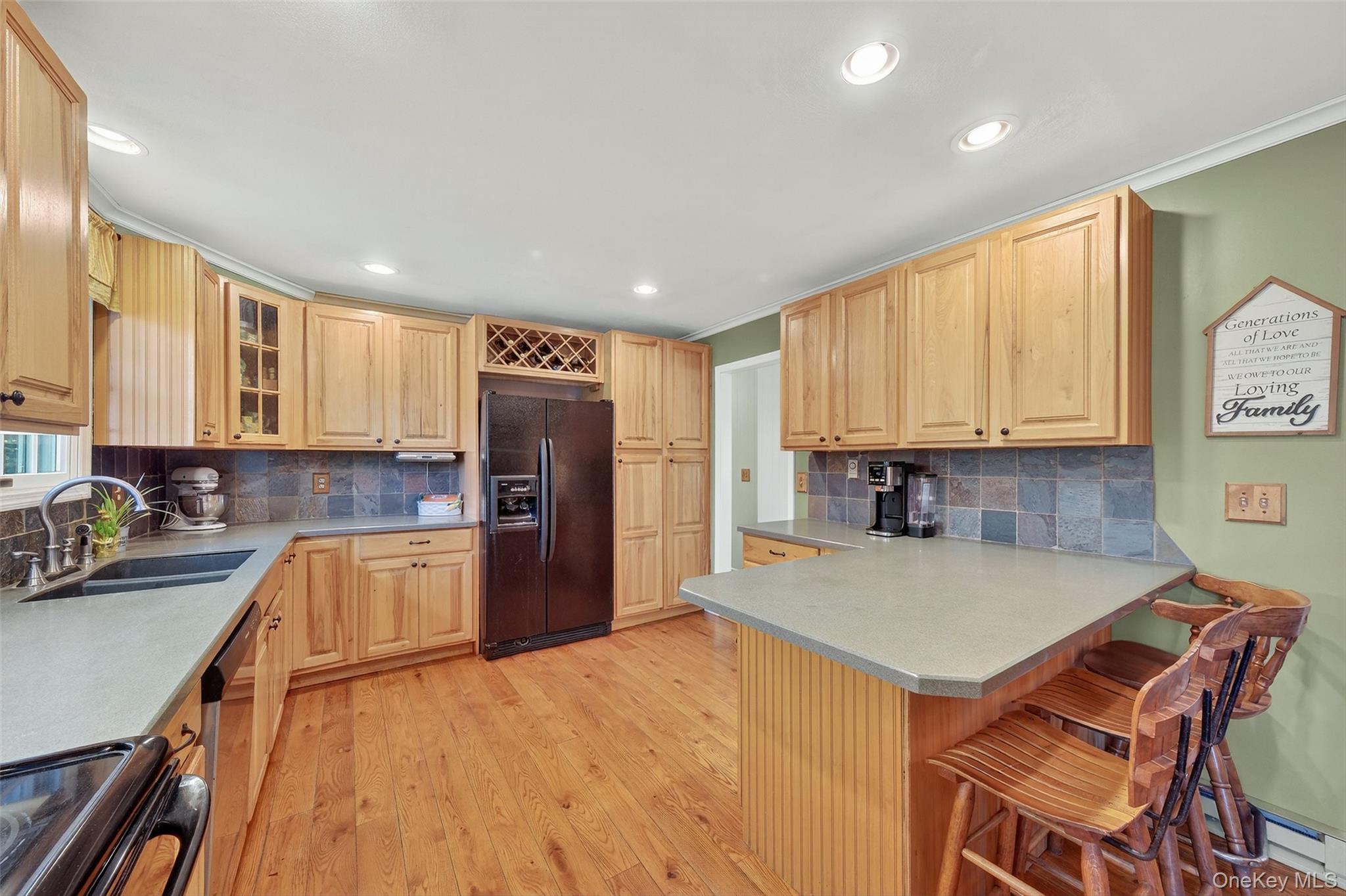 Single Family Waterbury Hill Dutchess County, NY 12540, MLS-919234-16