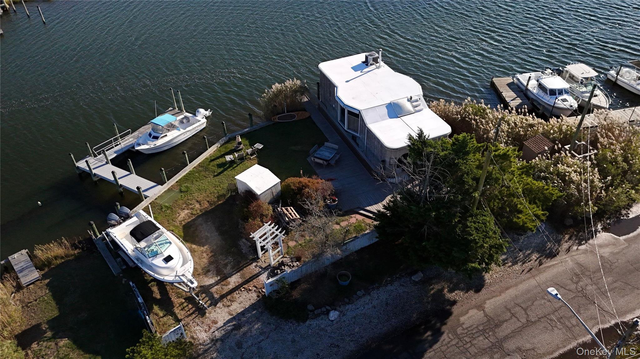 Single Family Riviera Drive Suffolk County, NY 11951, MLS-919241-33