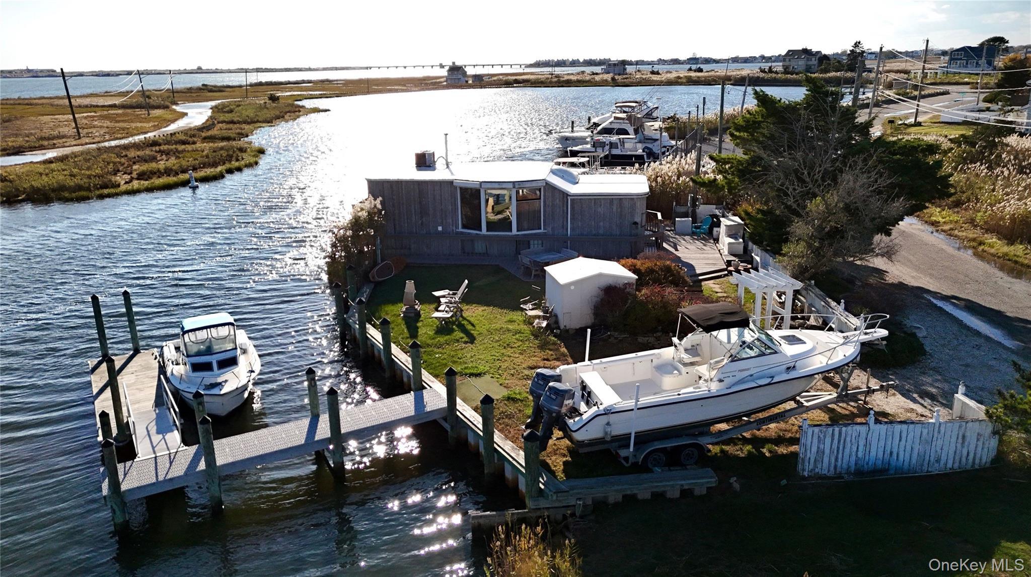 Single Family Riviera Drive Suffolk County, NY 11951, MLS-919241-40