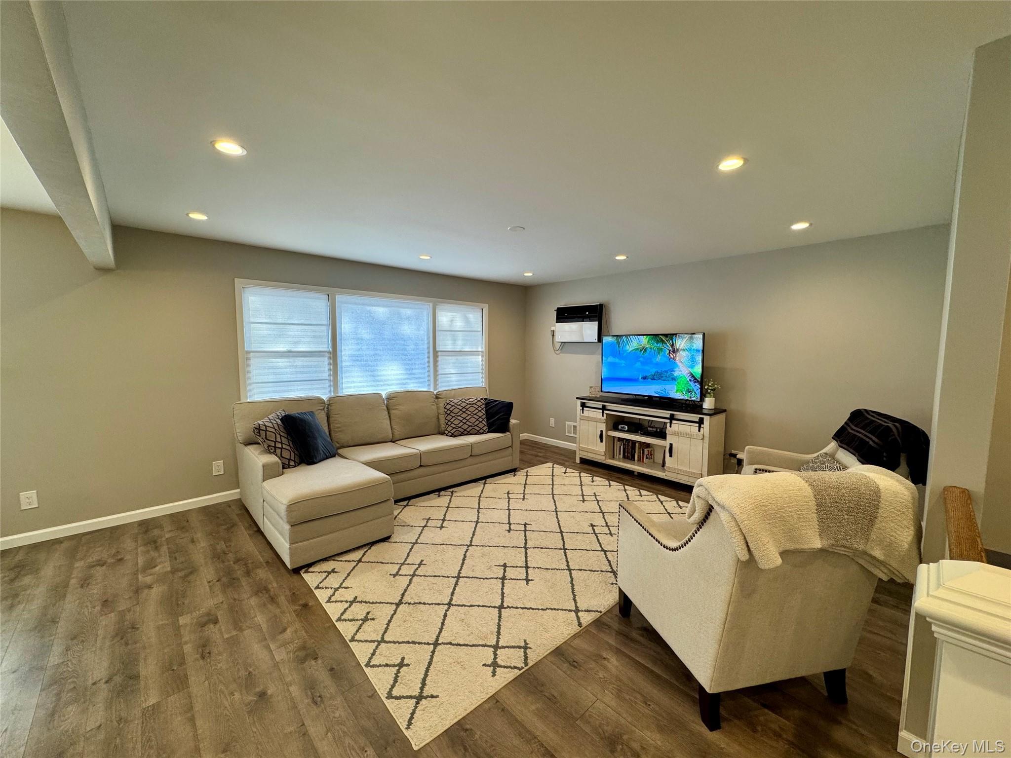 Single Family 86th  Queens, NY 11414, MLS-919255-3