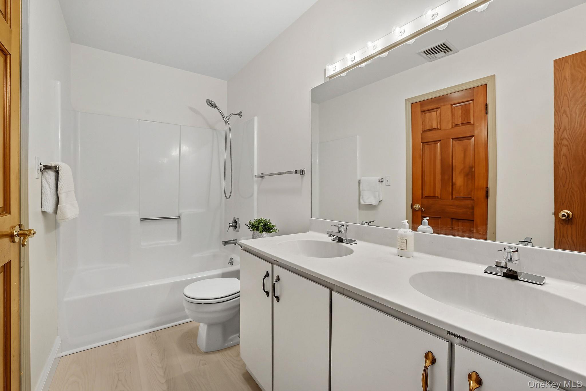 Single Family Krystal Westchester County, NY 10589, MLS-919268-11