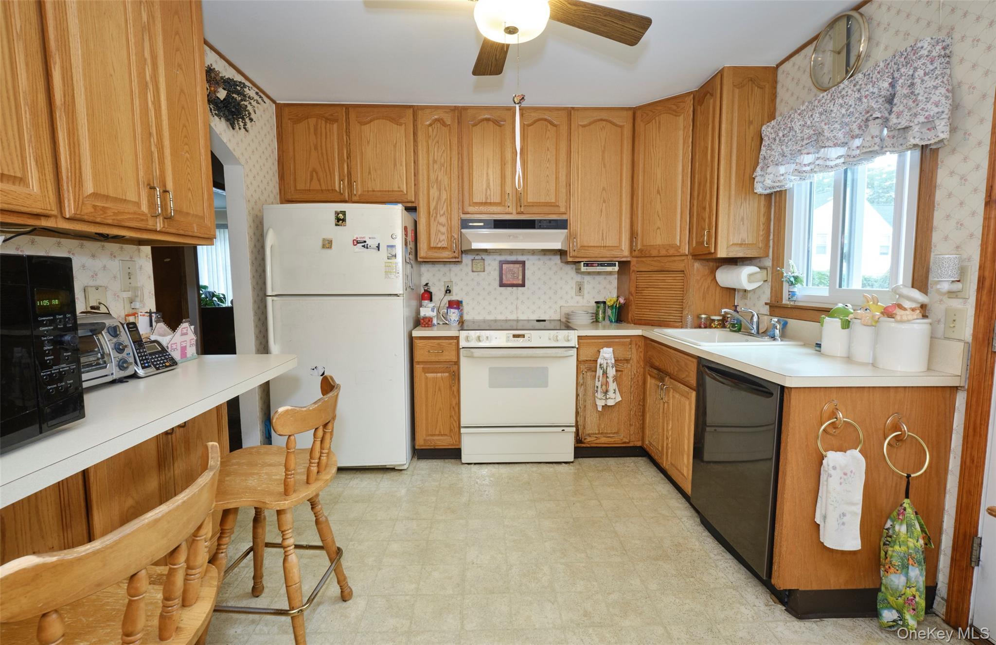 Single Family Covert  Nassau County, NY 11040, MLS-919270-11