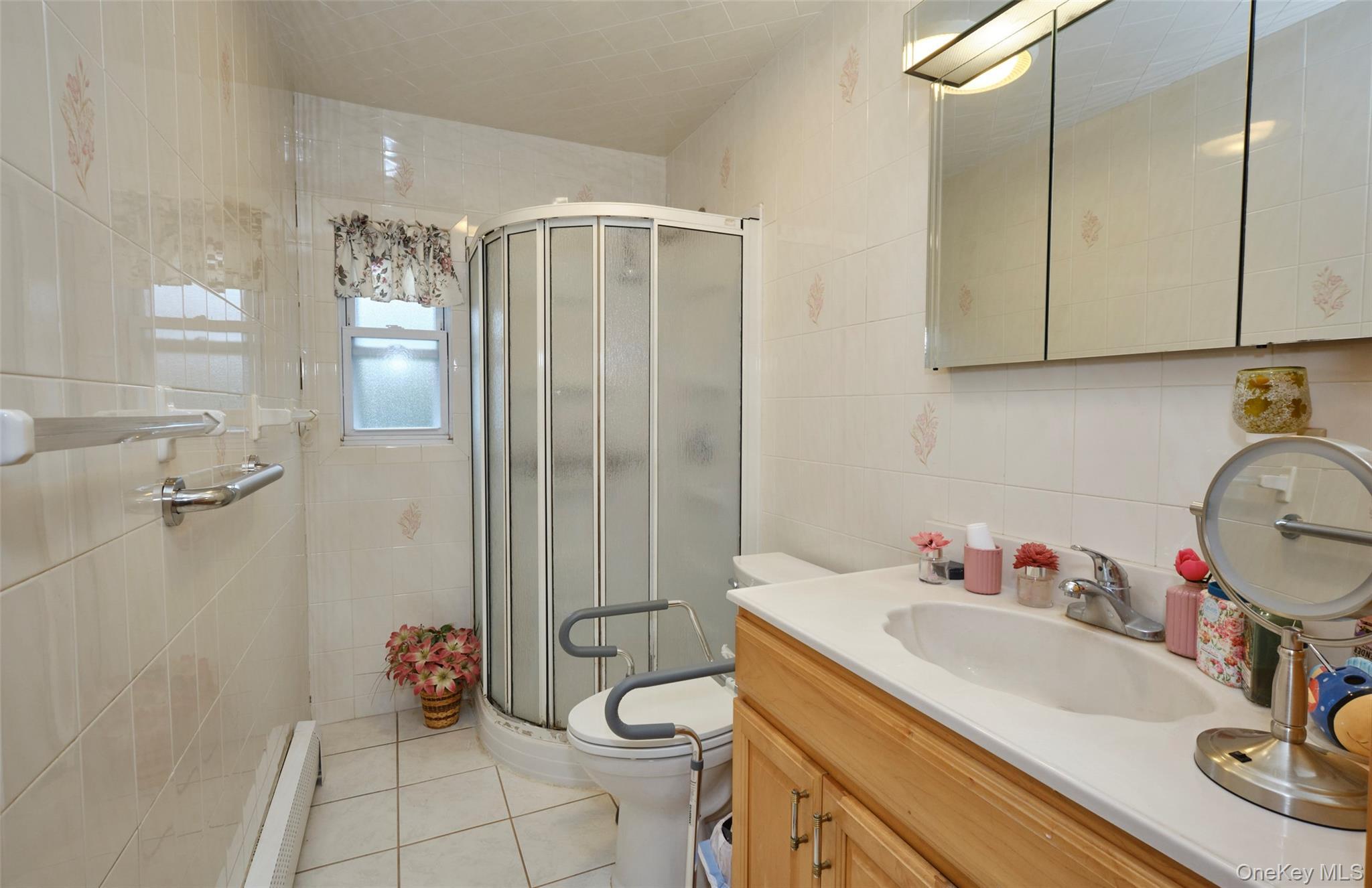 Single Family Covert  Nassau County, NY 11040, MLS-919270-16