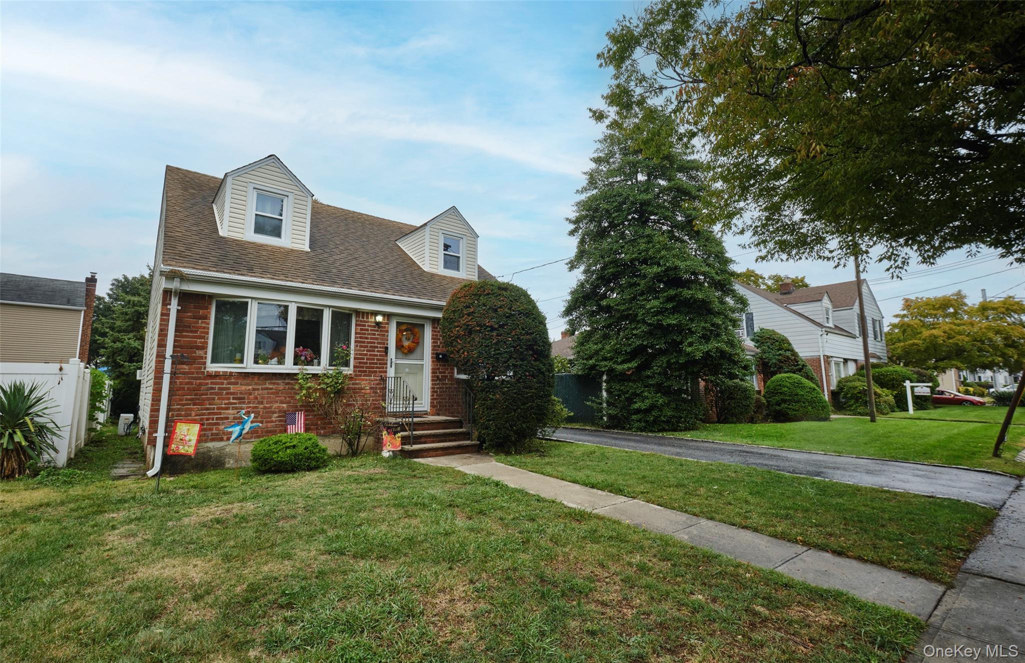 Single Family Covert  Nassau County, NY 11040, MLS-919270-3