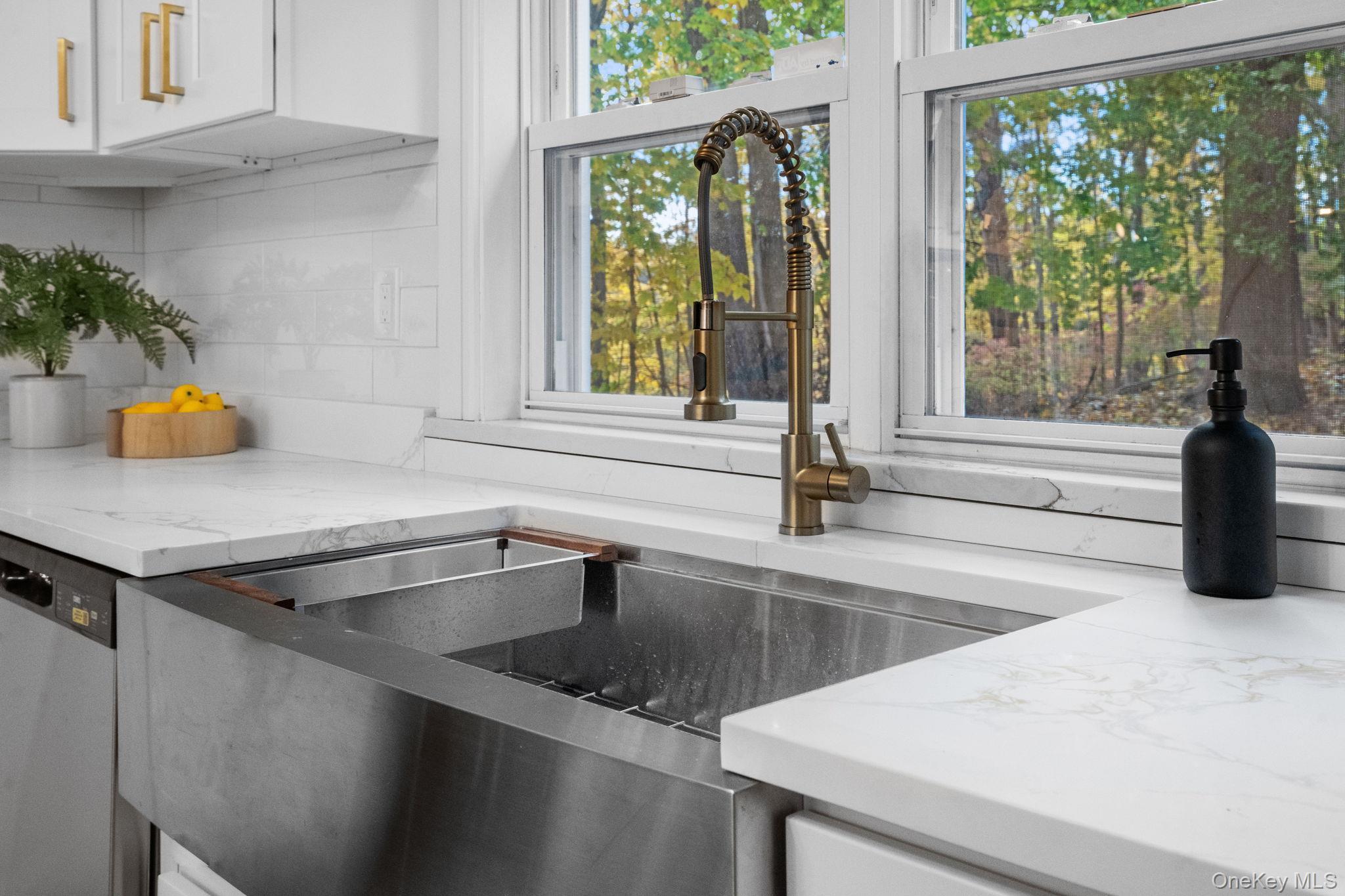 Single Family Winding  Westchester County, NY 10507, MLS-919292-6