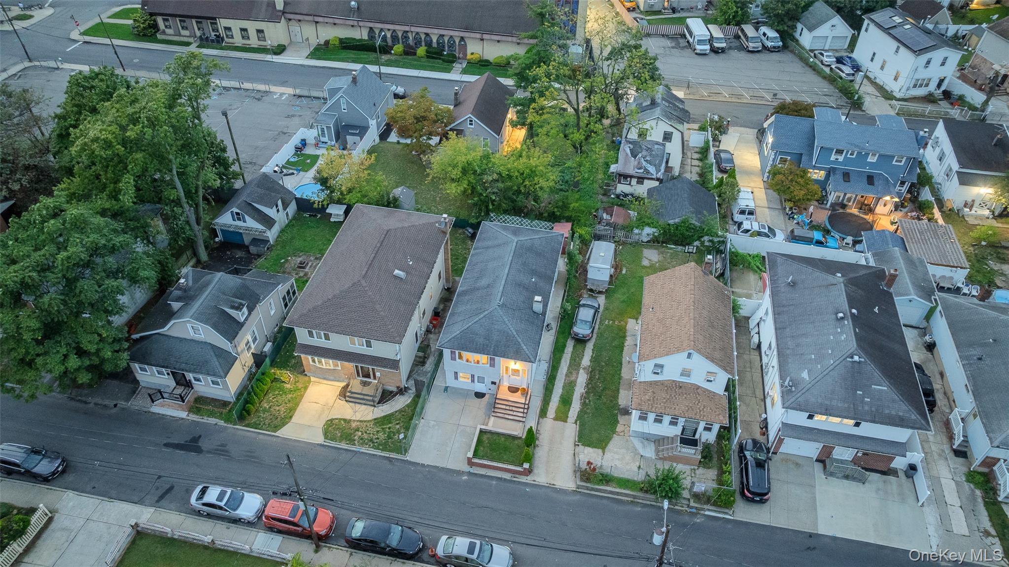 Single Family Carnegie Nassau County, NY 11003, MLS-919298-27