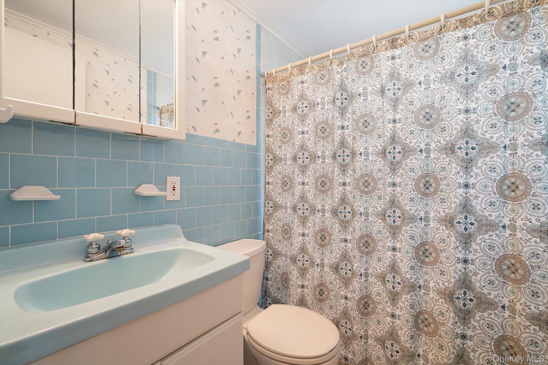 Single Family Court  Nassau County, NY 11572, MLS-919319-16