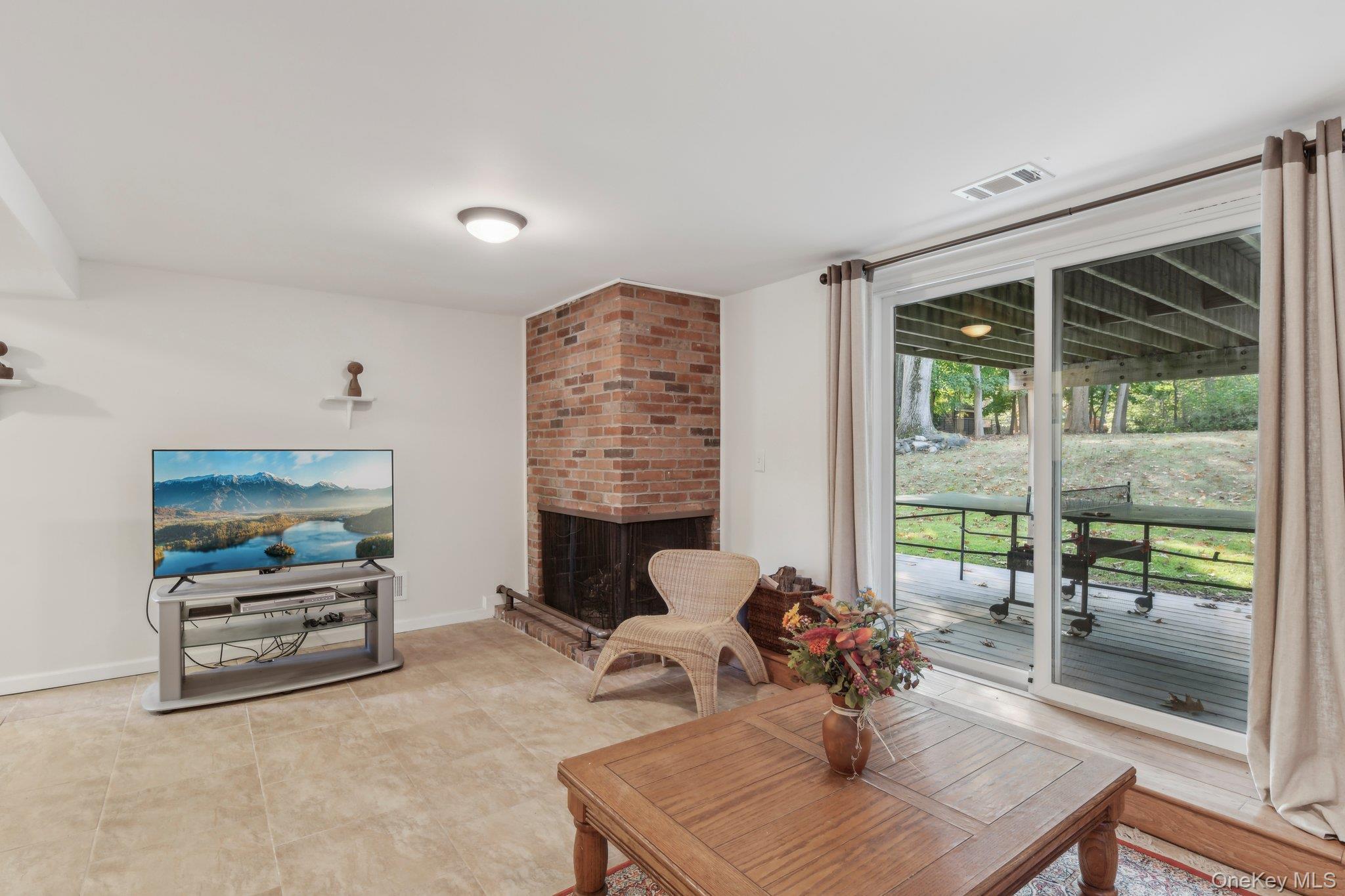 Single Family Hilltop  Rockland County, NY 10960, MLS-919329-14