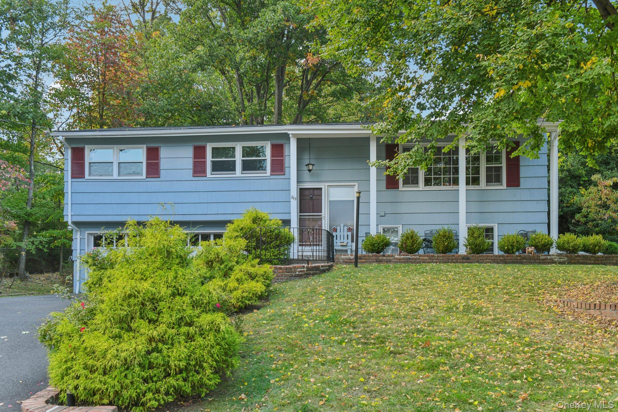 Single Family Hilltop  Rockland County, NY 10960, MLS-919329-23