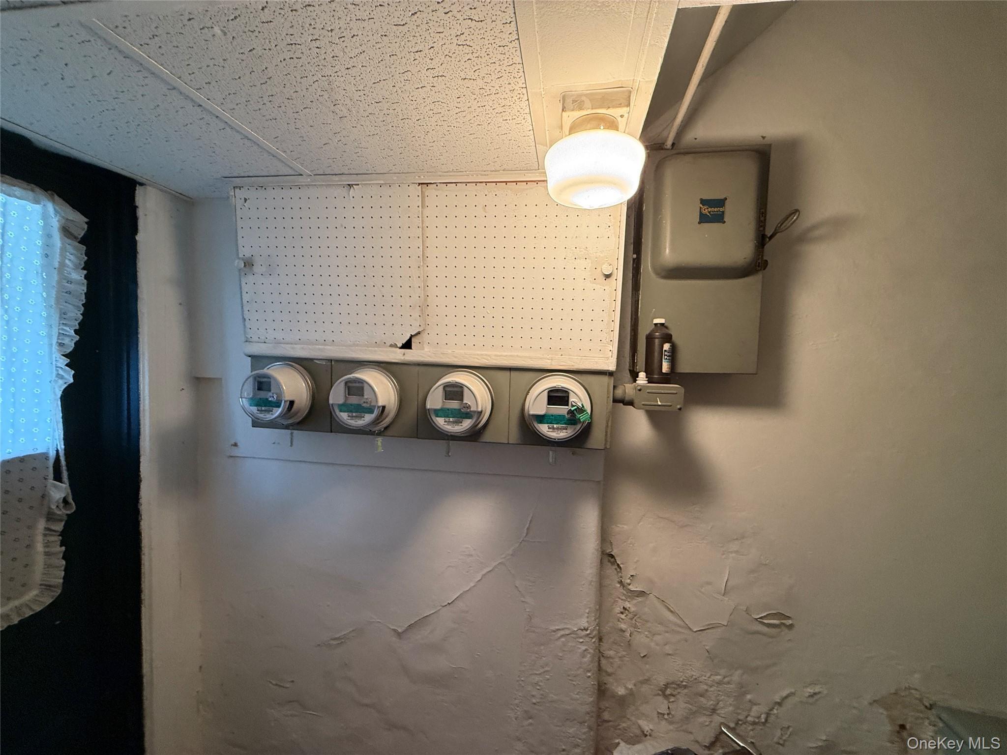 Single Family Mcdonald  Bronx, NY 10461, MLS-919356-12